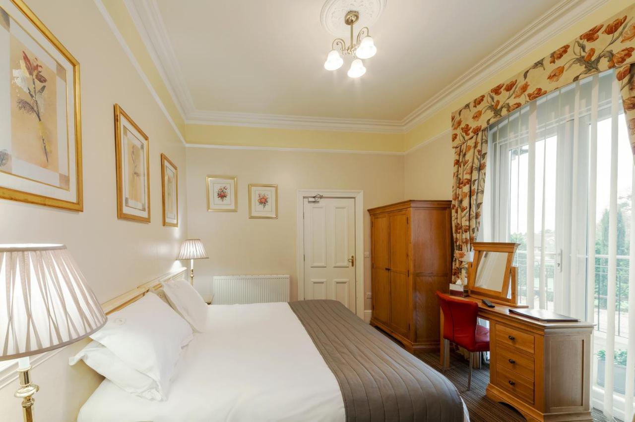 Charades Guest House Hereford Exterior foto
