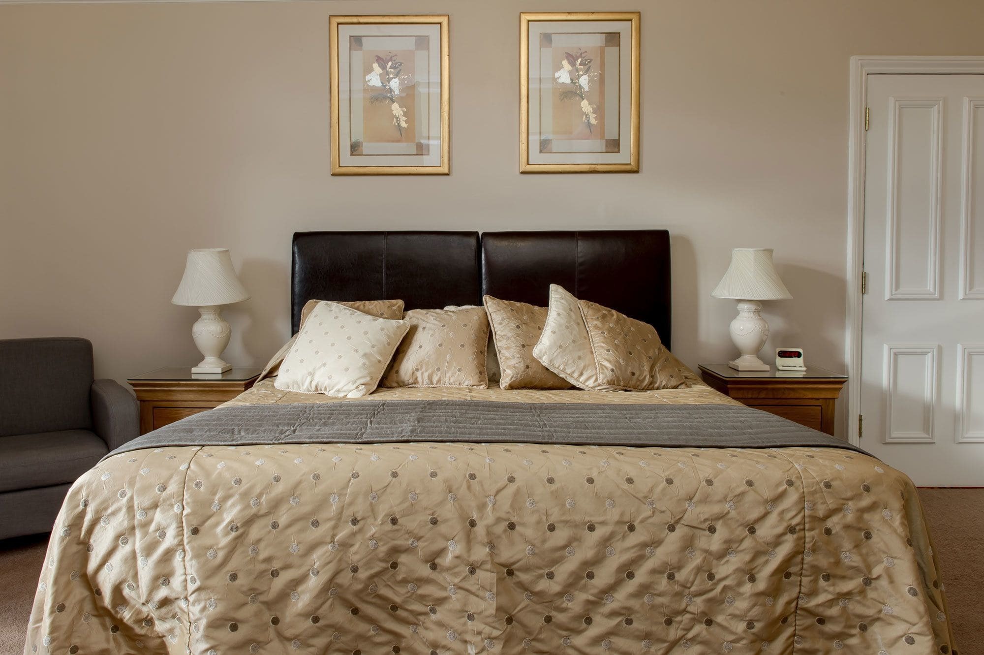 Charades Guest House Hereford Exterior foto